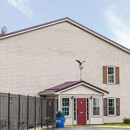 Royal Inn Rockville エクステリア 写真