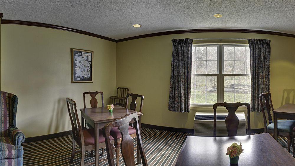 Royal Inn Rockville エクステリア 写真