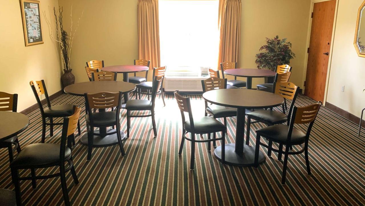Royal Inn Rockville エクステリア 写真
